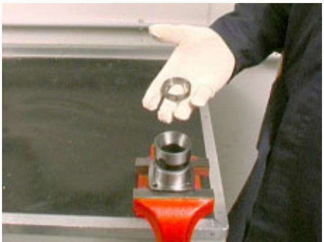 MOTO GUZZI NEVADA CLASSIC 750 IE - DEPOSE DE LA PROTECTION PIGNON - 7