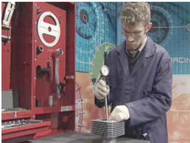 MOTO GUZZI NEVADA CLASSIC 750 IE - CONTROL - 1