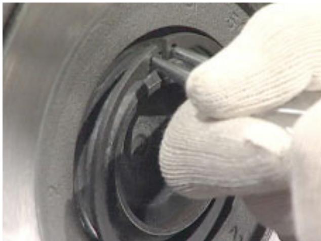 MOTO GUZZI NEVADA CLASSIC 750 IE - REMONTAGE DU PLATEAU D'EMBRAYAGE - 5