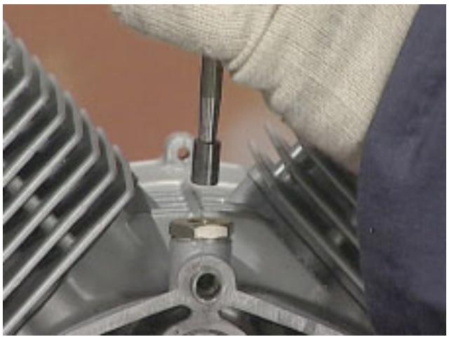 MOTO GUZZI NEVADA CLASSIC 750 IE - MONTAGE DES CULBUTEURS - 6