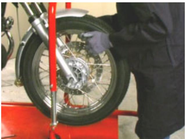 MOTO GUZZI NEVADA CLASSIC 750 IE - ATTENTION - 2