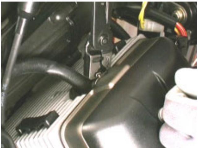 MOTO GUZZI NEVADA CLASSIC 750 IE - REPOSE DU MOTEUR DANS LE CADRE - 15