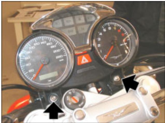 MOTO GUZZI NEVADA CLASSIC 750 IE - ATTENTION - 6