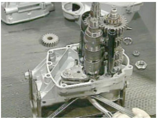 MOTO GUZZI NEVADA CLASSIC 750 IE - REMONTAGE DU PRESELECTEUR - 7