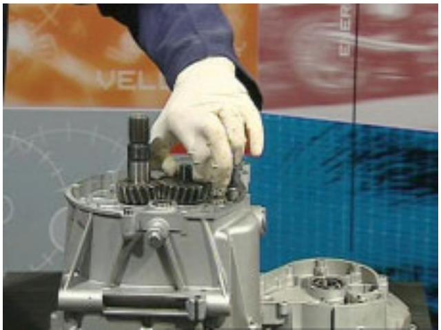 MOTO GUZZI NEVADA CLASSIC 750 IE - DEMONTAGE - 4