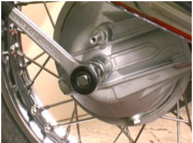 MOTO GUZZI NEVADA CLASSIC 750 IE - DEPOSE - 5