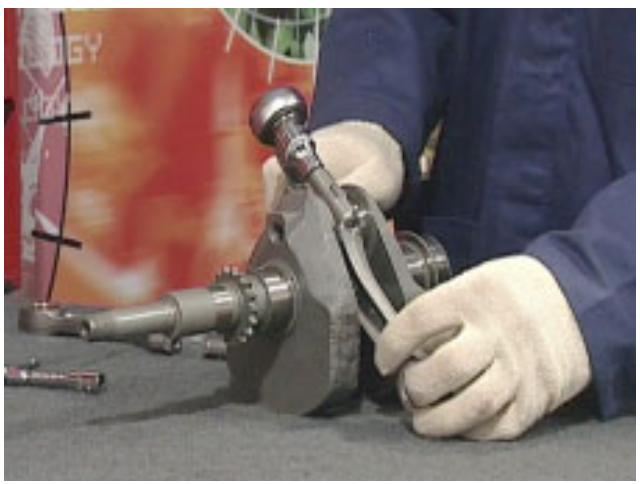 MOTO GUZZI NEVADA CLASSIC 750 IE - REMONTAGE DES BIELLES - 2