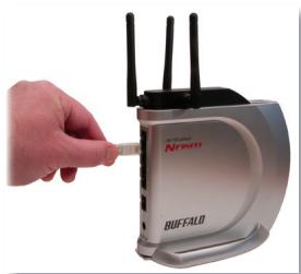 BUFFALO TERASTATION LIVE - Trin I: Tilslutning of kabler - 3