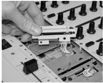 JBSYSTEMS LIGHT BEAT 6 USB - Isto é o que tem de fazer para Mudar um fader de canal: - 1