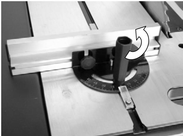 ATIKA ATS 250 - Fitting and adjusting the transverse stop - 1