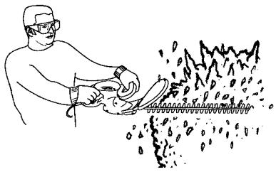 WEED EATER HT1700 - Position d'utilisation - 1