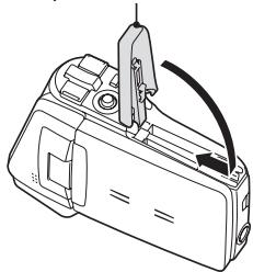 LOGICOM-SANYO XACTI VP-CG65 - Insérez la carte mémoire SD. - 2