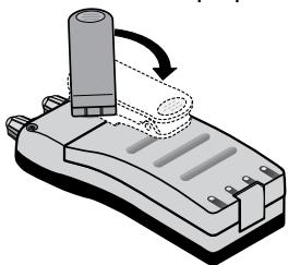 UNIDEN MHS75 - Attaching the belt clip - 2