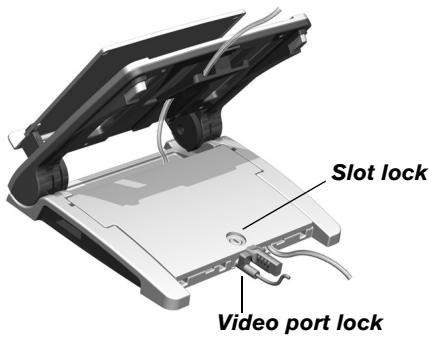 TARGUS ERGO D-PRO - Connecting a Security Cable - 1