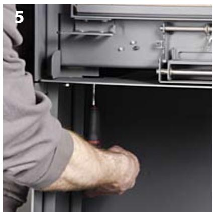 STUV 16-H - Alignment of the cover of the stove with the base - 3