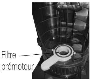 BISSELL POWERFORCE SANS SAC 6583 - Nettoyage du filtre prémoteur - 2