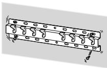 SONY KD49XE8096 - Accertarsi di installare saldamente la staffa di montaggio a parete rispetto le istruzioni contenate in quello manuale. - 1