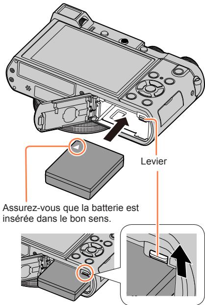 PANASONIC LUMIX DMC-TZ80 - TZ100/TZ101 insérer la batterie - 2