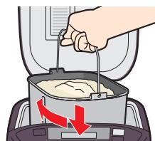 PANASONIC SD-ZB2512KXE - Ponga los ingredientes medidos en el recipient de pan - 3
