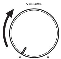 YAMAHA AS500 - Gire VOLUME en el panel frontal (o pulse VOL + / - en el mando a distancia) para ajustar el nivel de salute de sonido. - 1