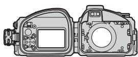 NIKON J2) - 水の中から出てケスを開け、内部に水が溜まていなか確認する - 1