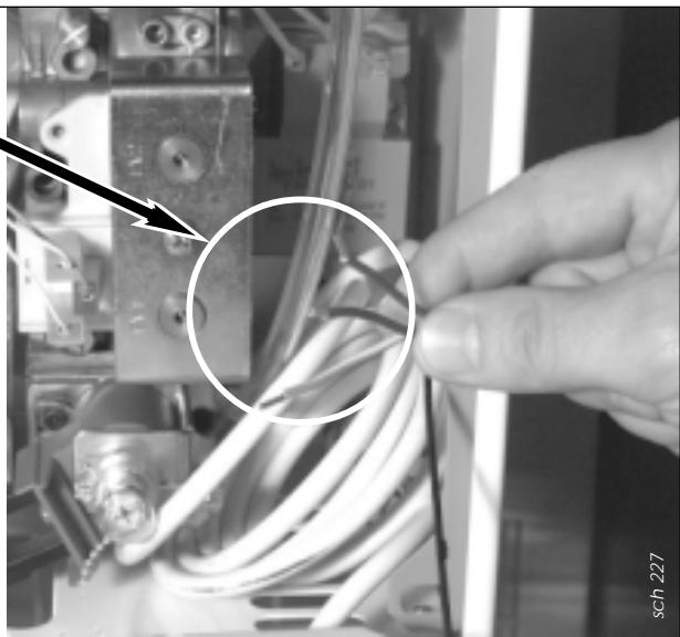 SAUNIER DUVAL THEMA C23 - Branchement de l'alimentation électrique - 1