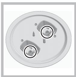 HOTPOINT PC640X/HA - Replacing the Triple ring burner nozzles - 2