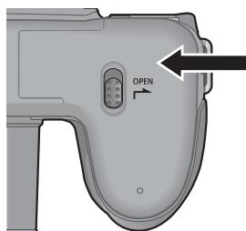 PANASONIC LUMIX DMC-LZ30 - Insérer et retirer les batteries - 3