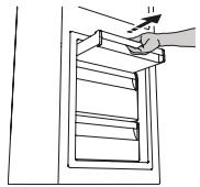 HOTPOINT BCB7030DAA - PROCEDURE DE NETTOYAGE DE L'ACCESSOIRE ANTIGIVRE - 1