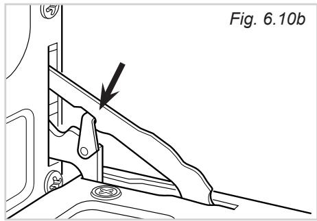 DELONGHI PEMA965A - PEMA965C - REMOVING THE OVEN DOOR - 2