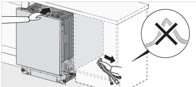 ASKO DBI644MIB.S/1 - Adjust the height and slide the dishwasher into place - 3