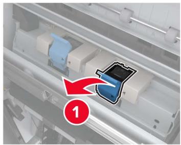 LEXMARK CS921DE - Remplacement de la cartouche d'agrafes dans l'unité de finition de livre - 2