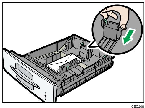 RICOH SP 5200DN - Chargement des enveloppes dans un magasin d'alimentation papier standard ou en option - 13
