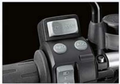 BMW ÉQUIPEMENTS ET ACCESSOIRES MOTO - Protection de réservoir HP en carbone - 2