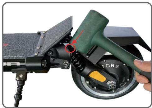 MINIMOTOR DUALTRON MINI 17,5A - Étape 3. sortez l'ancienne suspension et remplacez-la - 1