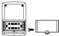 LA CROSSE TECHNOLOGY M 9152 GM-AR - Installation et remplacement des PILES de l'émetteur de temperature exterieure - 1