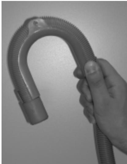 WHIRLPOOL AWM 8900 - Branchement du tuyau de vidange - 2