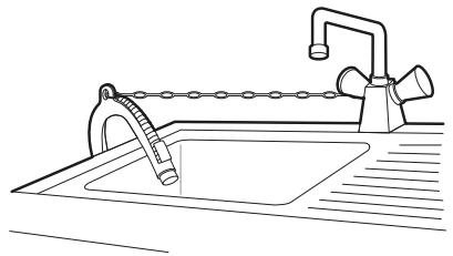 DARTY F964V51WRS - Installation du tuyau de vidange avec le support coudé - 3