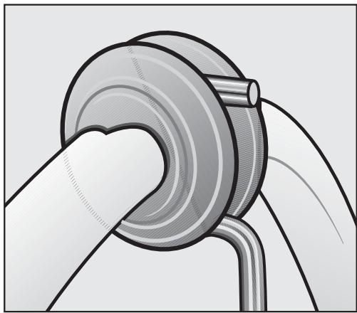 MIELE B 3312 - Raccorder le tuyau vapeur - 2