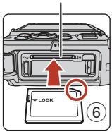 NIKON COOLPIX W300 - Insertion de l'accumulateur et de la carte mémoire - 3