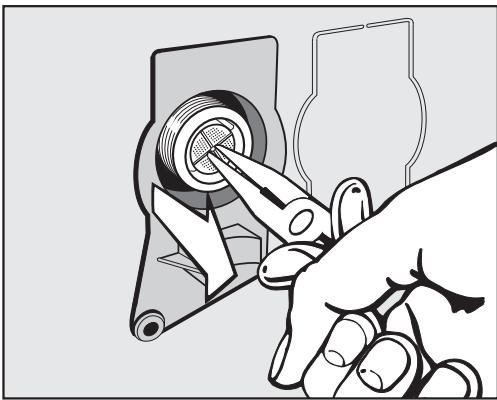 MIELE W1 SpeedCare - Nettoyage du filtre dans le raccord de la vanne d'arrivée d'eau - 1