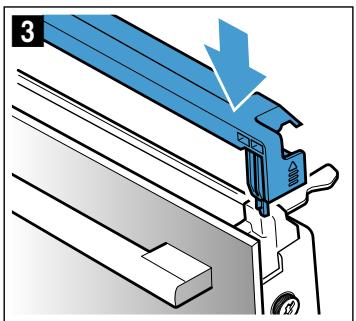 NEFF C18MT22HO - Enlever le recouvrement de la porte - 3