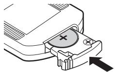 DENON DHTS716HBKE2 - Remplacement des piles - 2