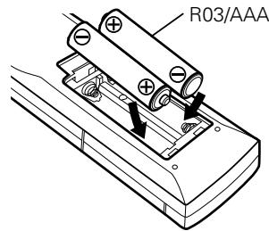 MARANTZ NR-1403 - Insertion des piles - 2