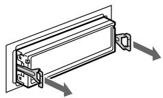 SONY CDX-MP40 - Removing the unit - 4