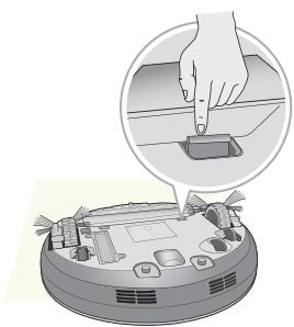 LG VR1013 - Nettoyage du filtre du réceptacle à poussière - 6