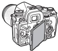 PENTAX K-1 II SILVER + GRIP K1EDITION LIMITE - Régler l'angle de l'écran. - 4