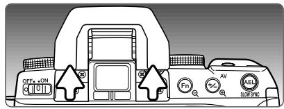KONICA MINOLTA DYNAX 5D - Fixation du CAPOT obturateur d'oculaire - 1