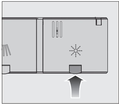 MIELE LAVE-VAISSELLE 7020 SC - Verser le produit de rinçage - 1