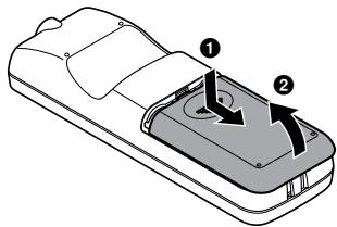 OLYMPUS VN-540 - Insertion des piles - 1